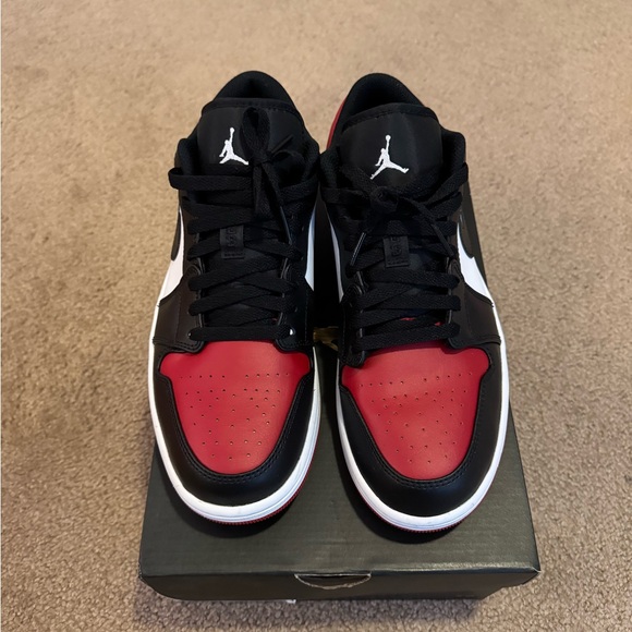 Nike Jordan Lows - Picture 3 of 4